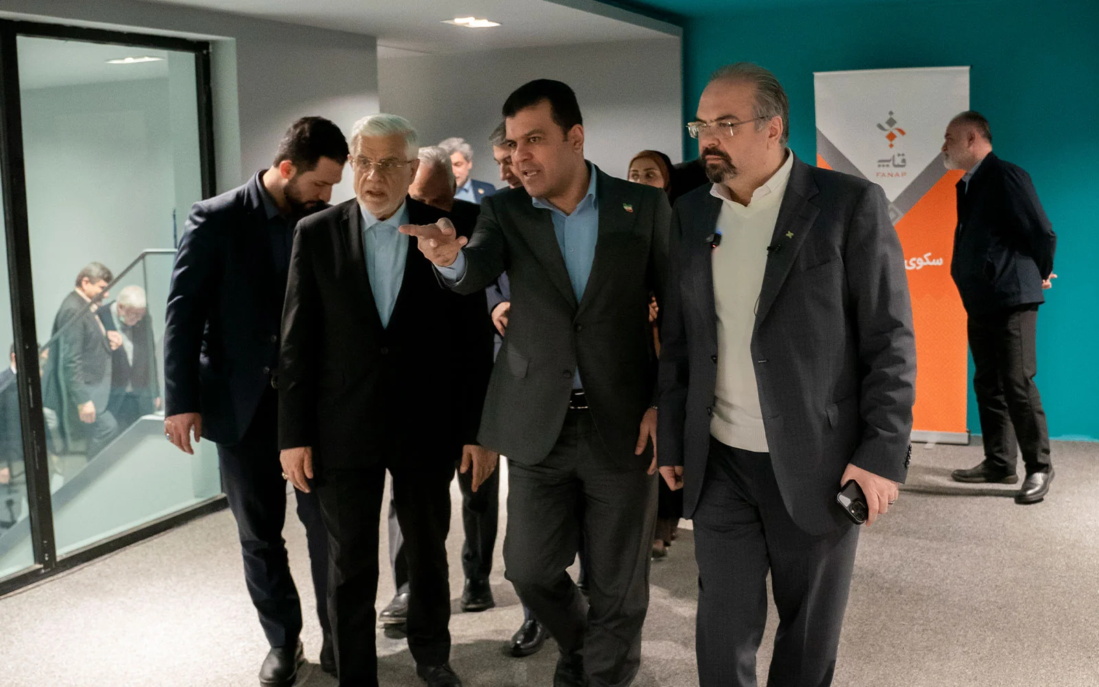 بازدید معاون اول رئیس‌جمهور از فناپ: نگاهی به آینده فناوری ایران